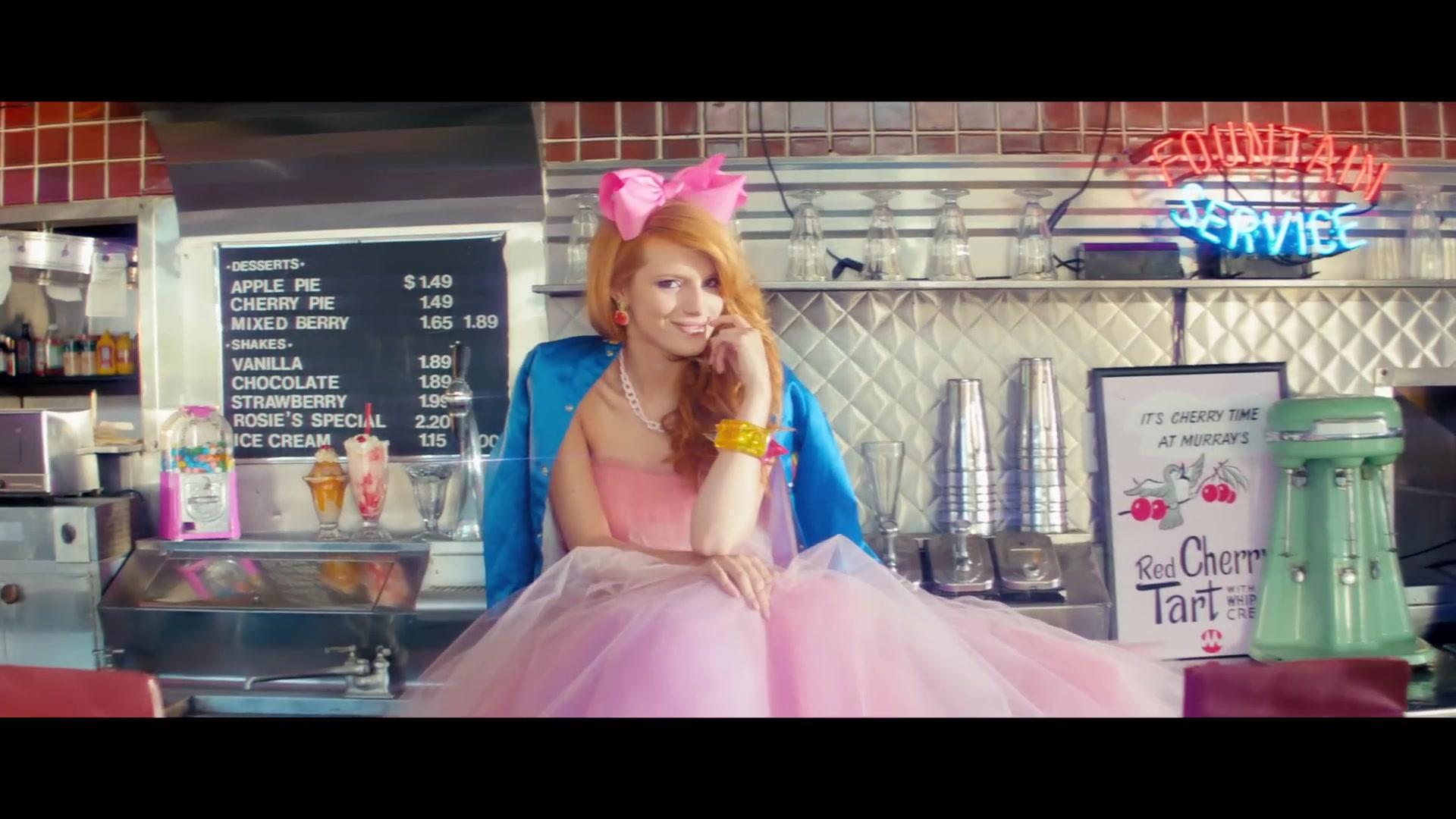 bellathornedaily_callitwhatever_screencaps_000019.jpg