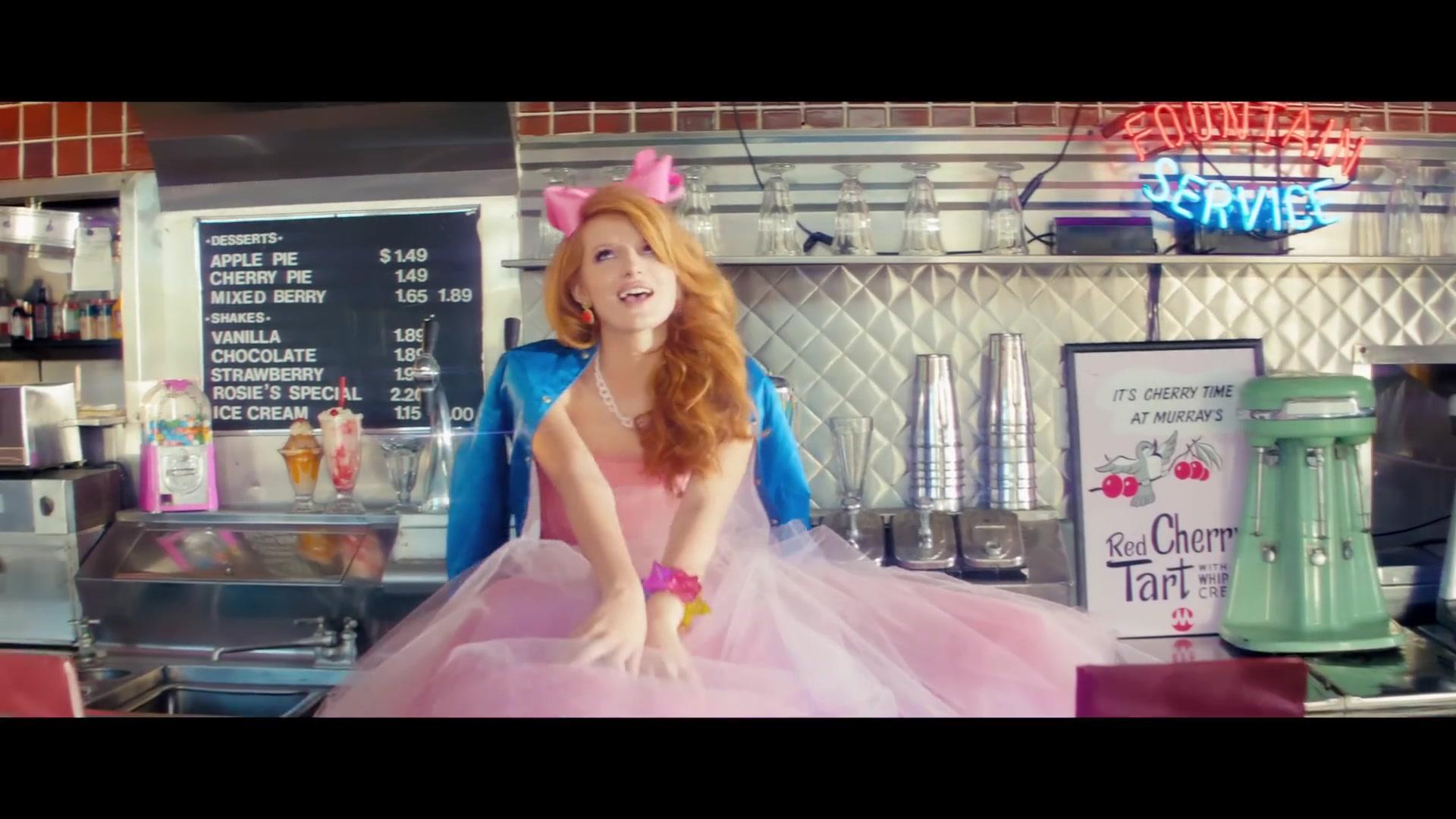 bellathornedaily_callitwhatever_screencaps_000045.jpg