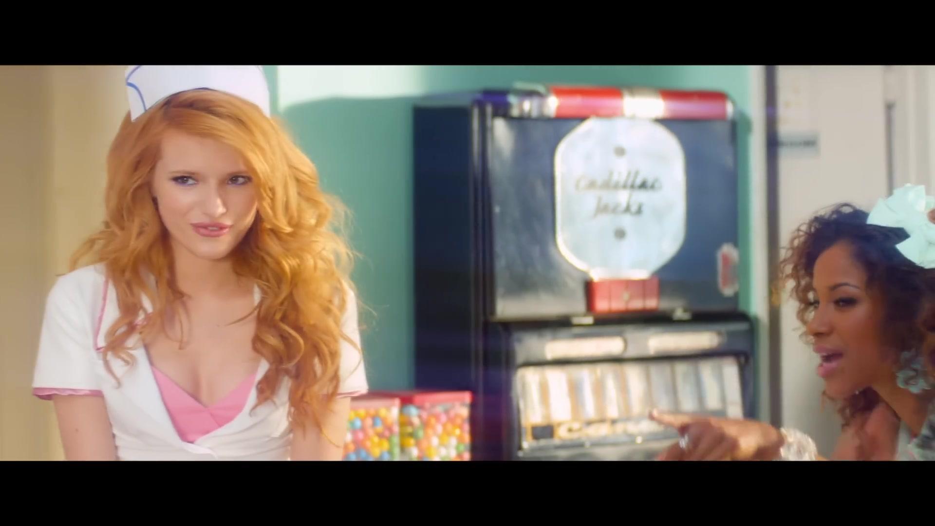 bellathornedaily_callitwhatever_screencaps_000052.jpg