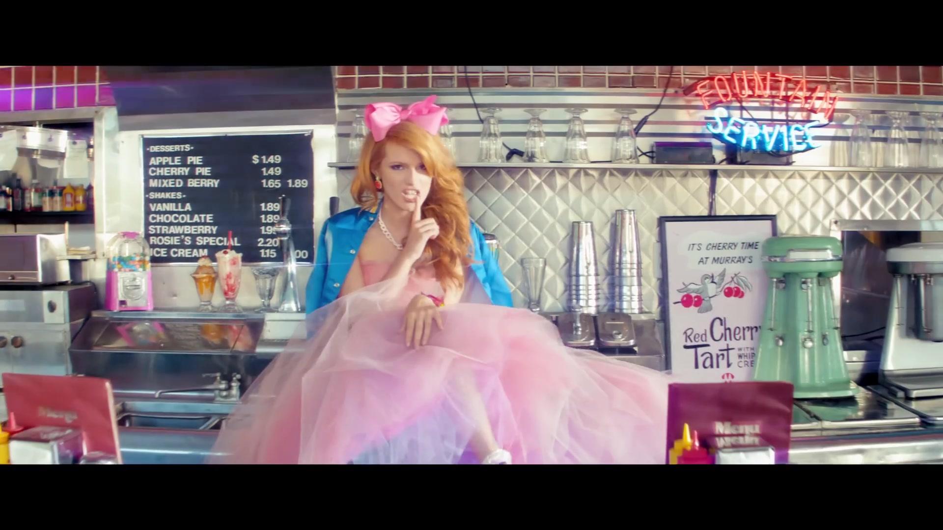 bellathornedaily_callitwhatever_screencaps_000069.jpg