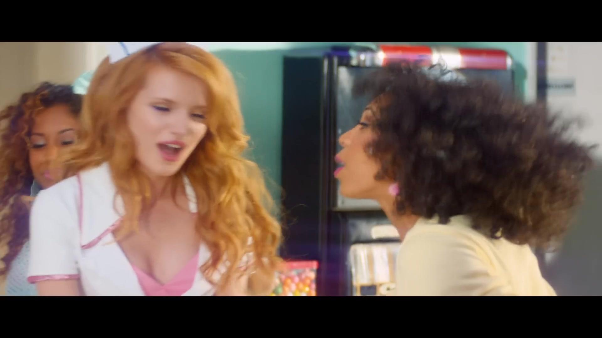 bellathornedaily_callitwhatever_screencaps_000072.jpg