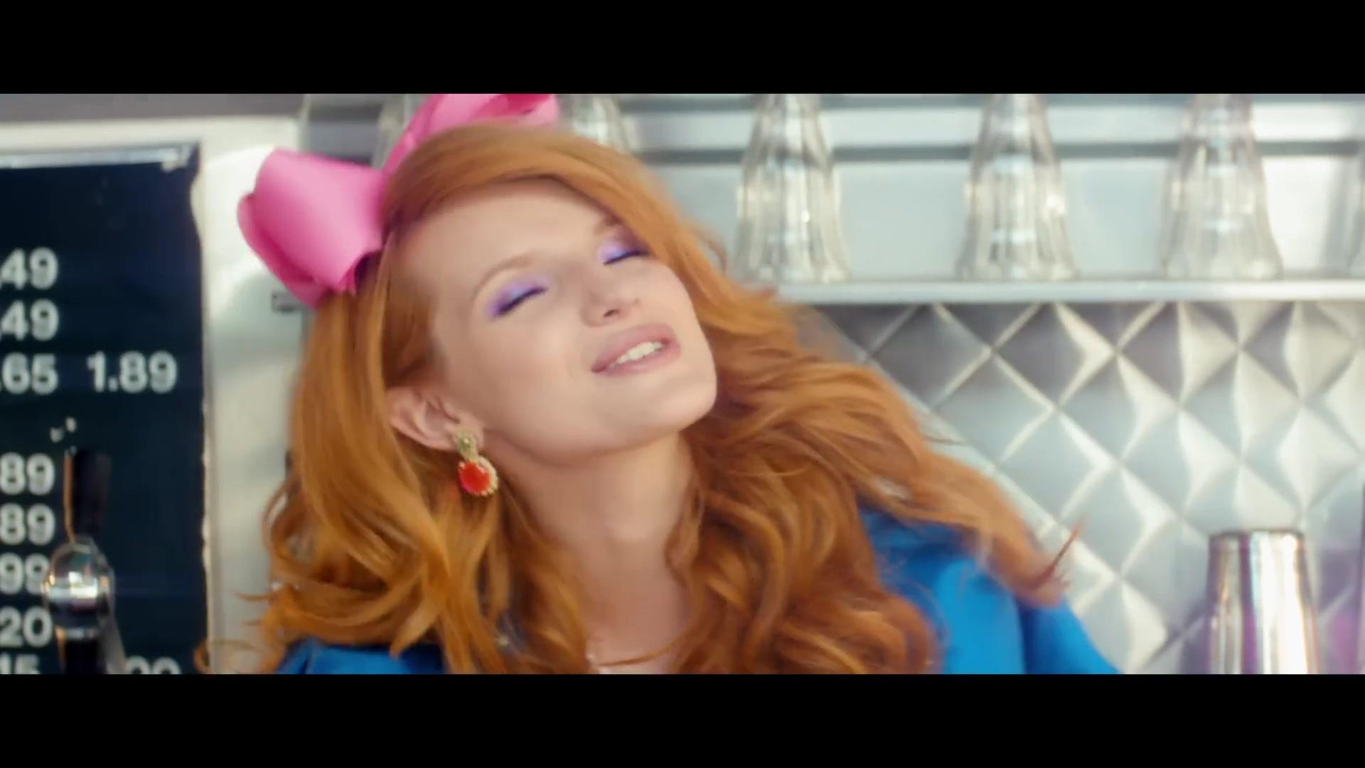 bellathornedaily_callitwhatever_screencaps_000089.jpg