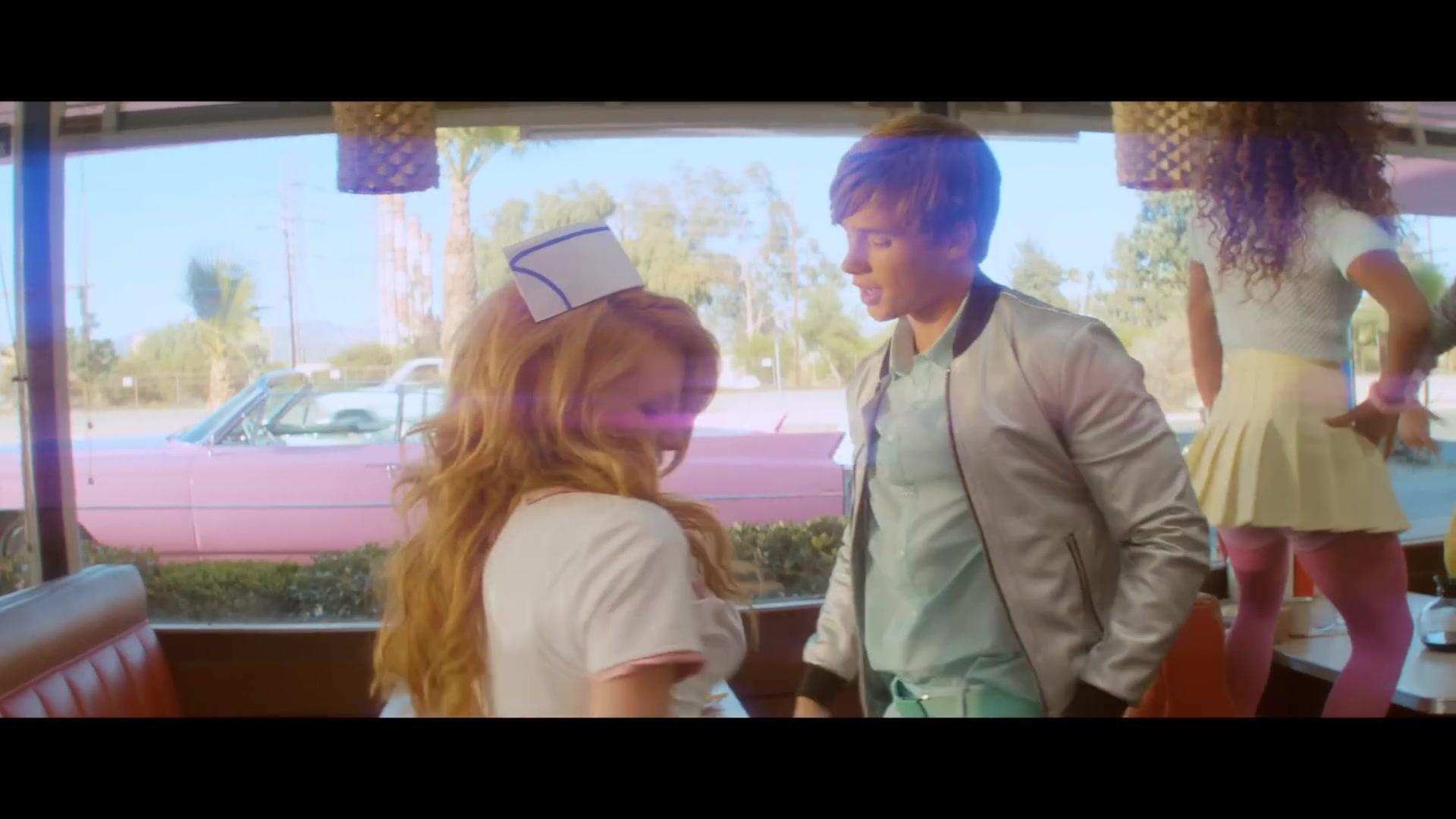 bellathornedaily_callitwhatever_screencaps_000165.jpg