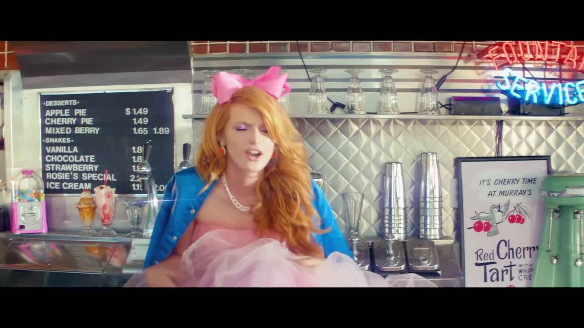 bellathornedaily_callitwhatever_screencaps_000169.jpg