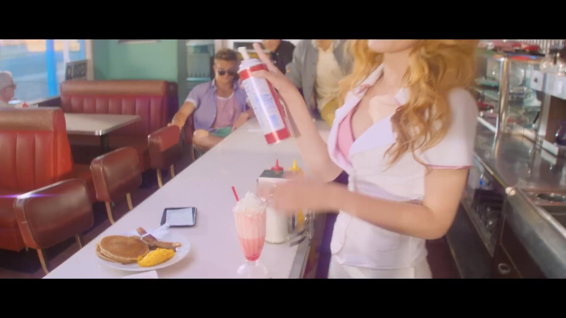 bellathornedaily_callitwhatever_screencaps_000179.jpg