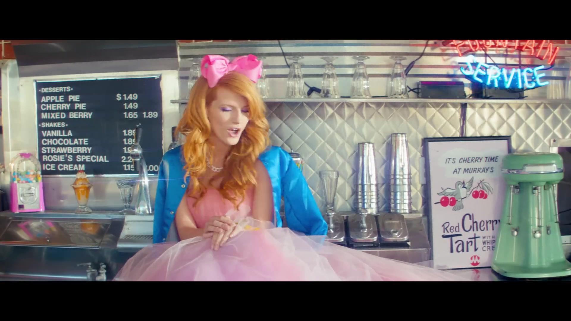 bellathornedaily_callitwhatever_screencaps_000210.jpg