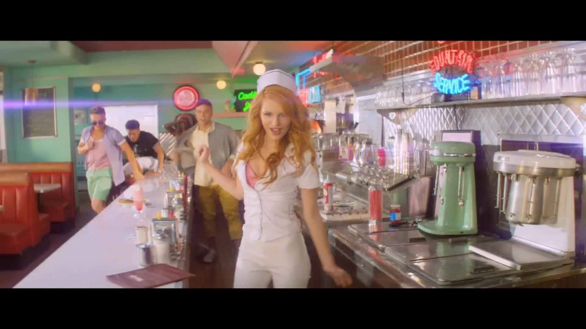 bellathornedaily_callitwhatever_screencaps_000212.jpg