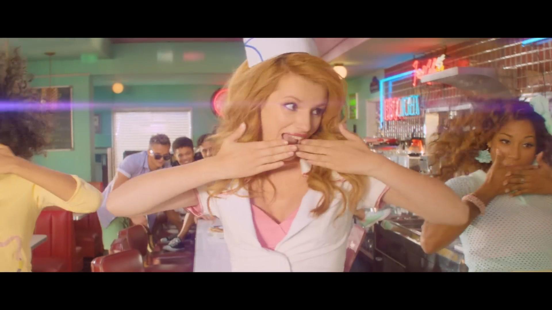 bellathornedaily_callitwhatever_screencaps_000261.jpg
