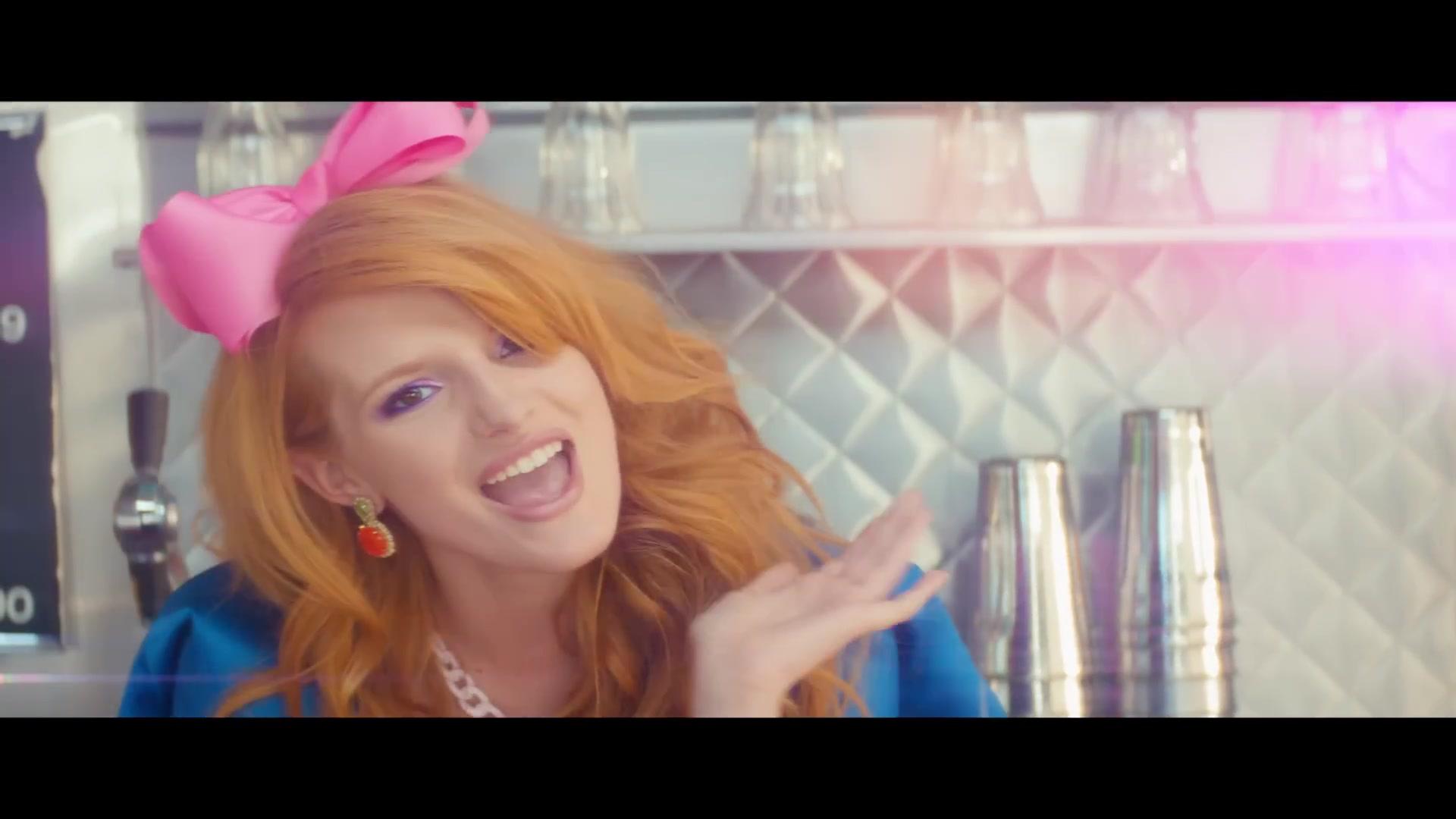 bellathornedaily_callitwhatever_screencaps_000272.jpg