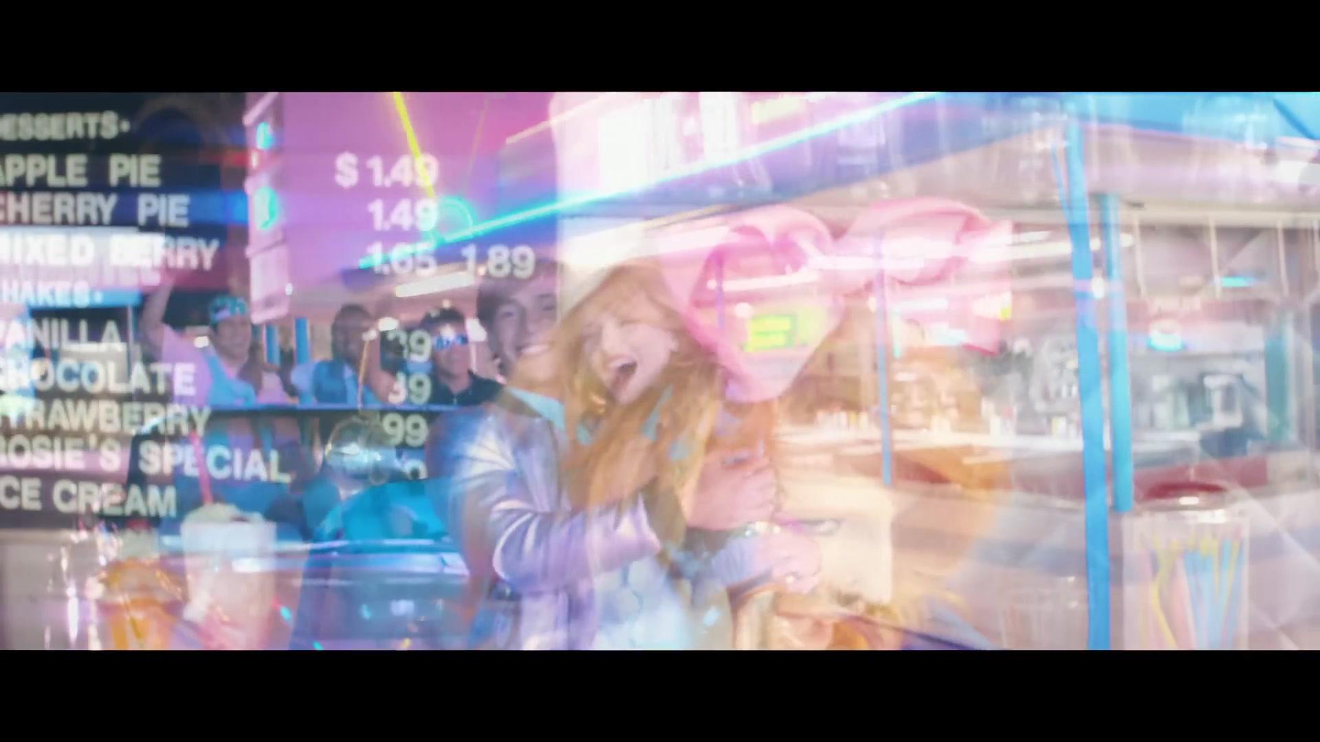 bellathornedaily_callitwhatever_screencaps_000332.jpg