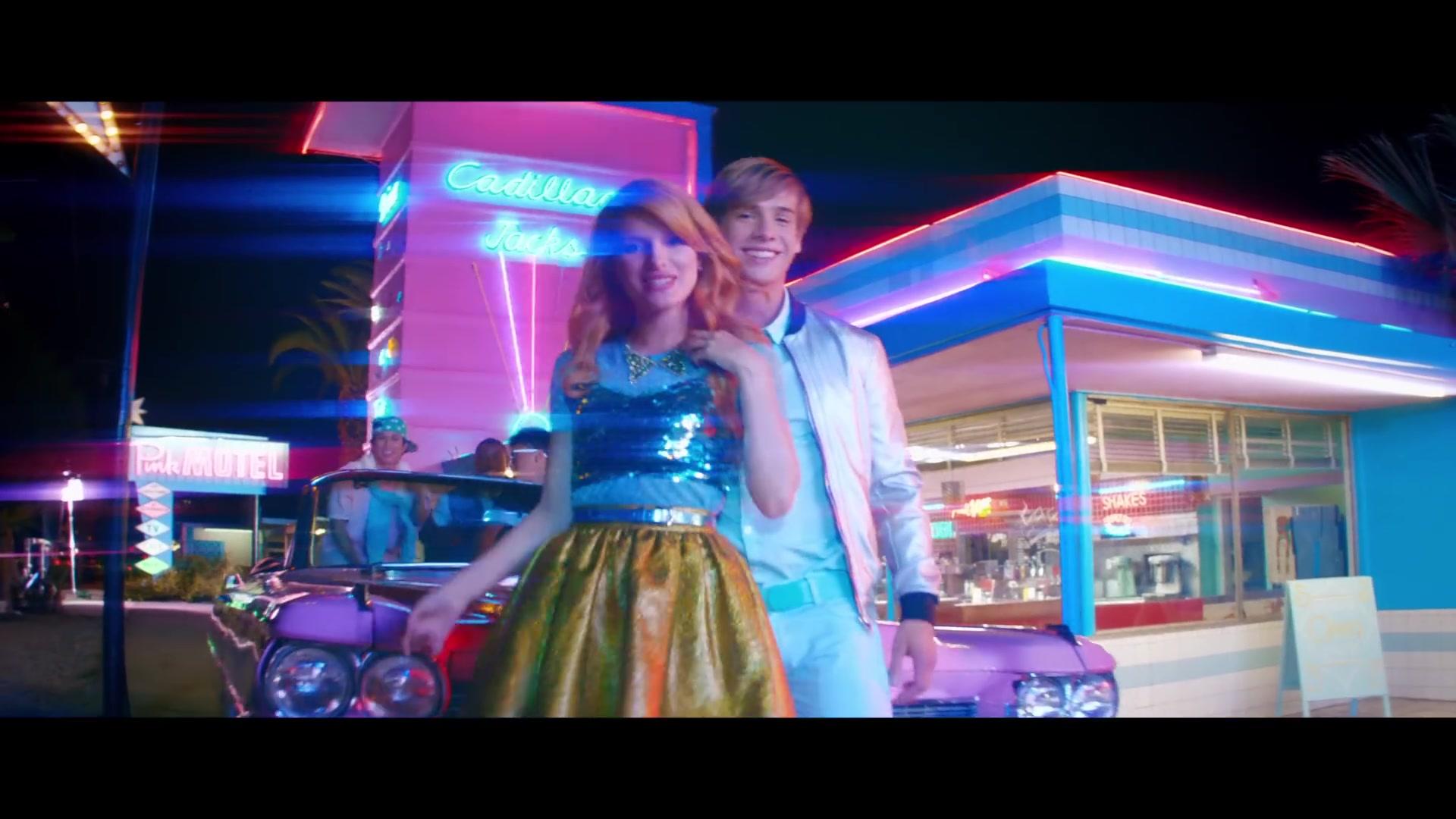 bellathornedaily_callitwhatever_screencaps_000352.jpg