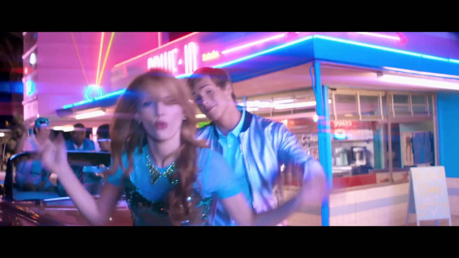 bellathornedaily_callitwhatever_screencaps_000356.jpg