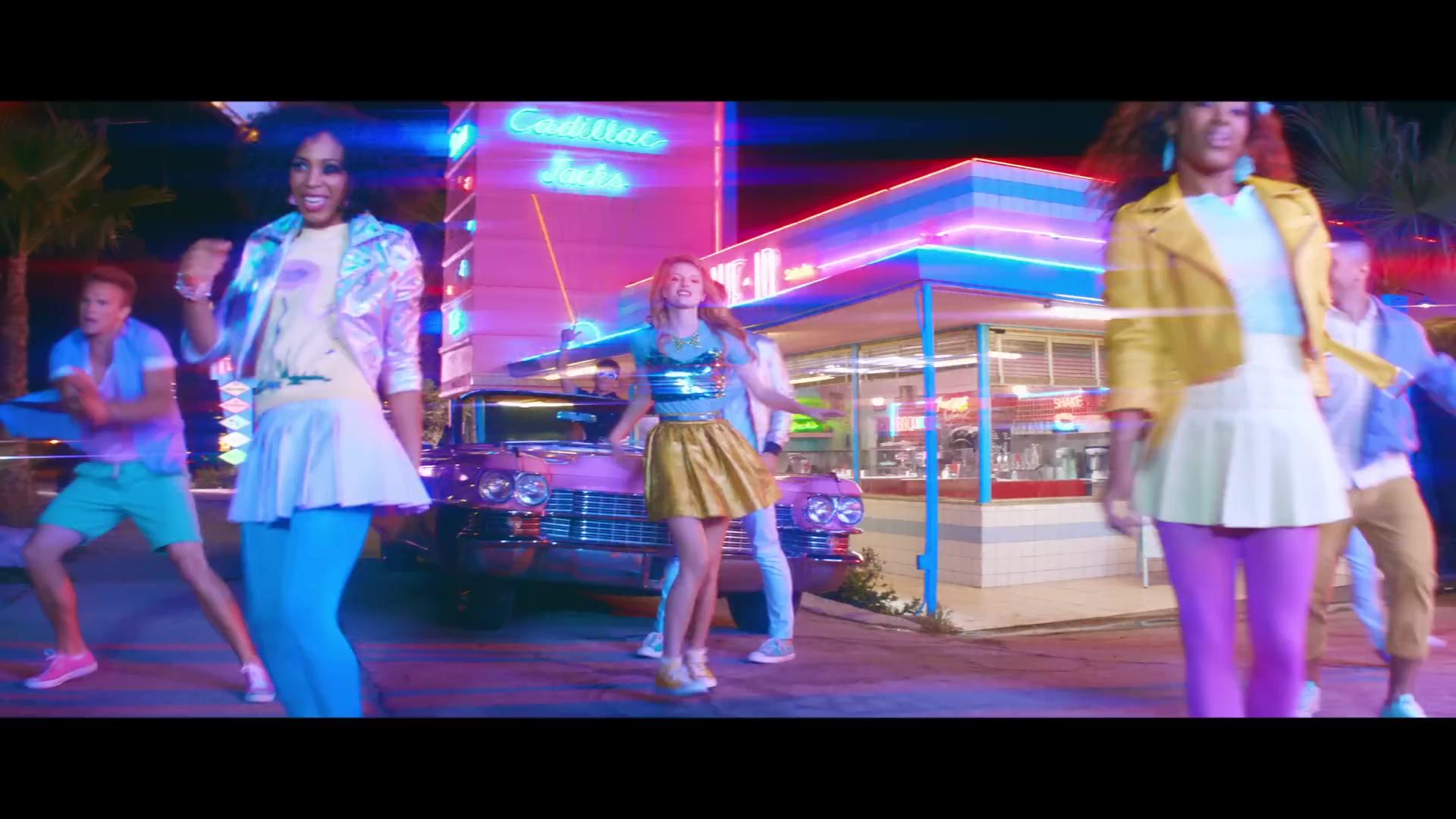 bellathornedaily_callitwhatever_screencaps_000368.jpg bellathornedaily_callitwhatever_screencaps_000368.jpg
