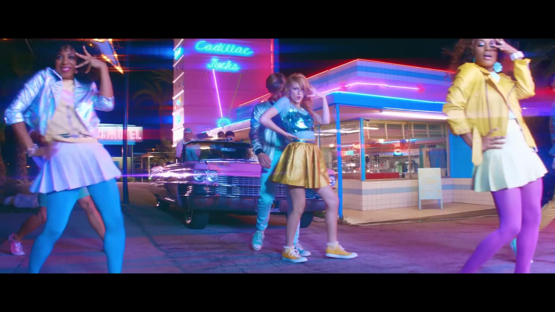 bellathornedaily_callitwhatever_screencaps_000373.jpg