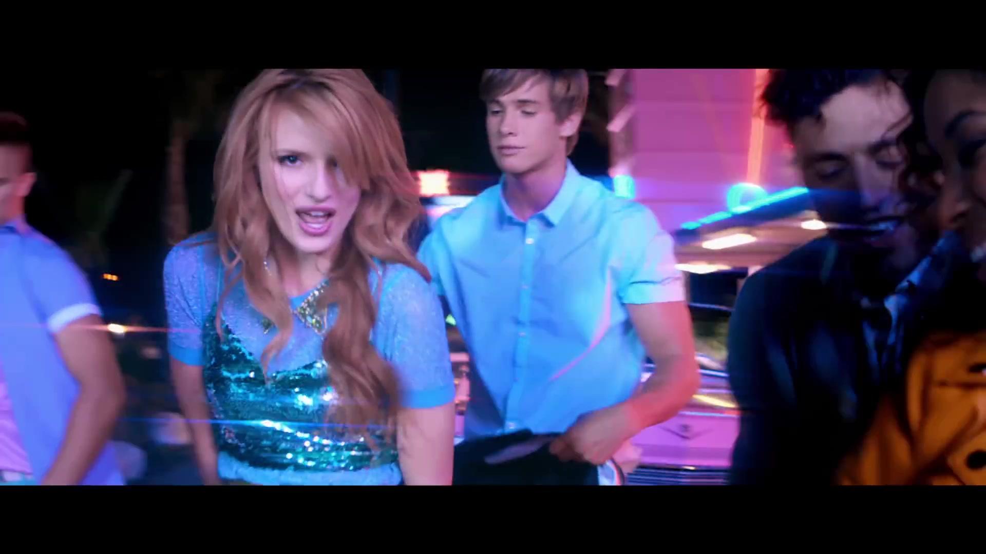 bellathornedaily_callitwhatever_screencaps_000419.jpg