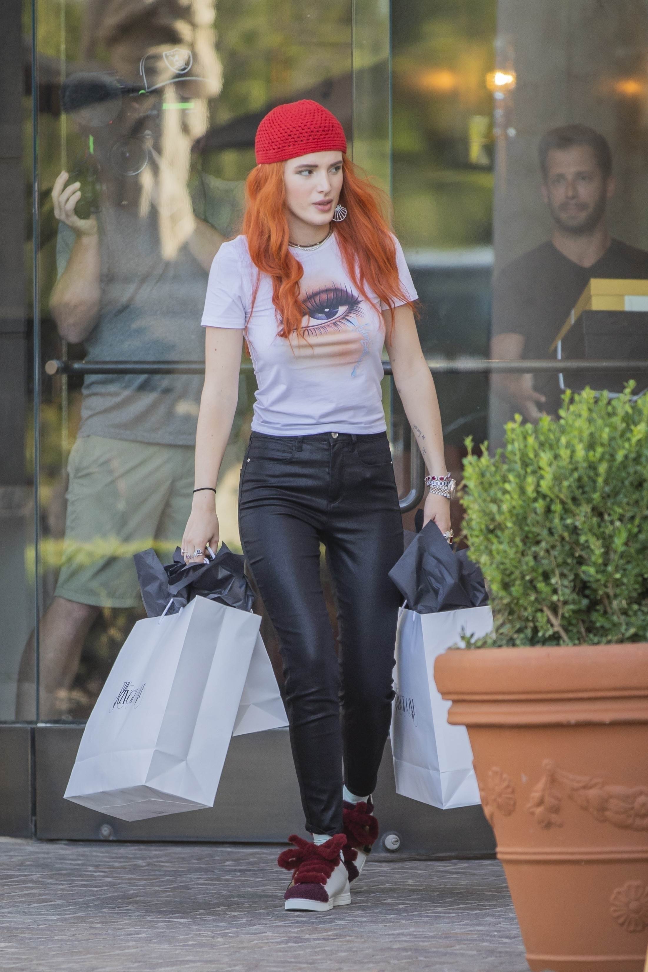bellathornedaily_droppincash_set_sept18_283929.jpg