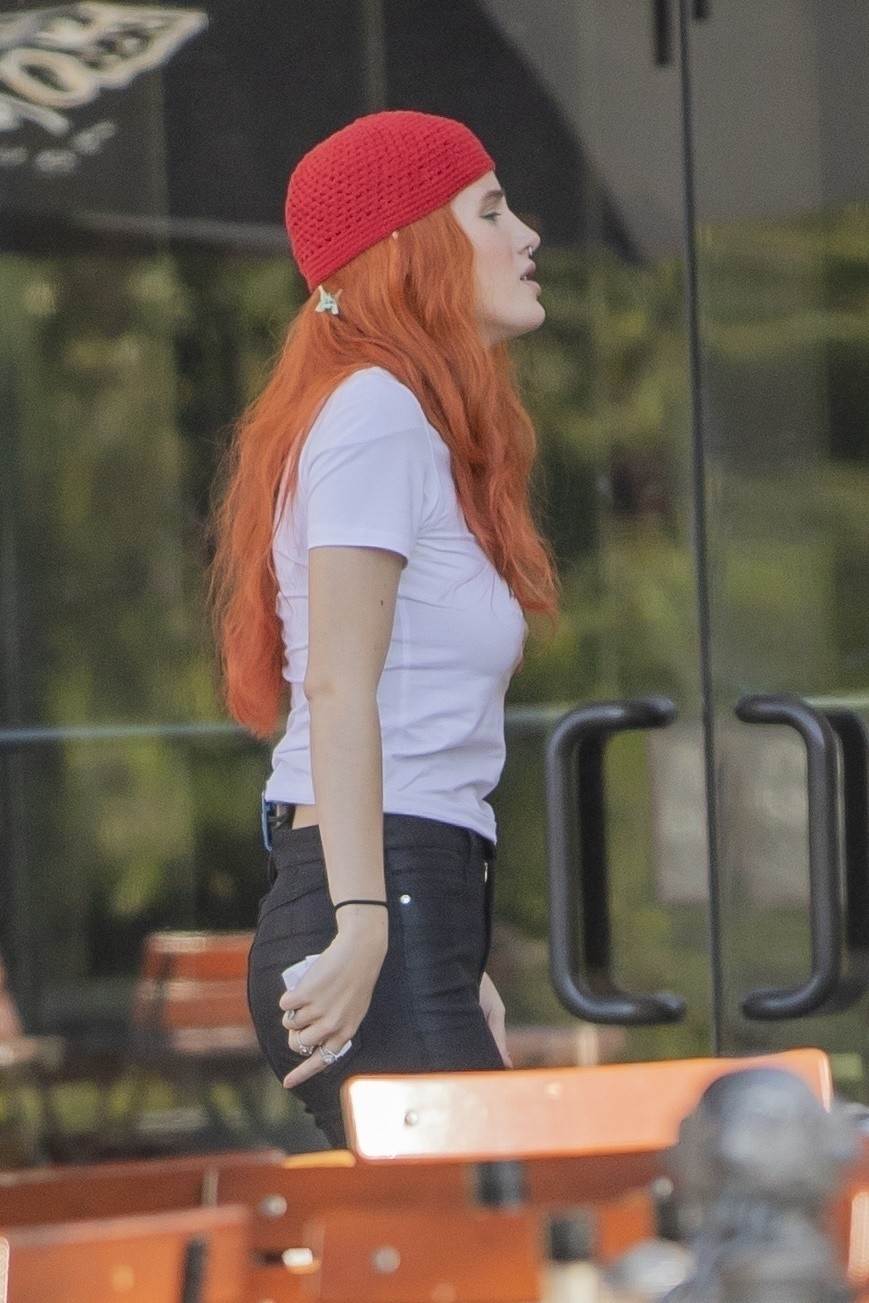 bellathornedaily_droppincash_set_sept18_284929.jpg