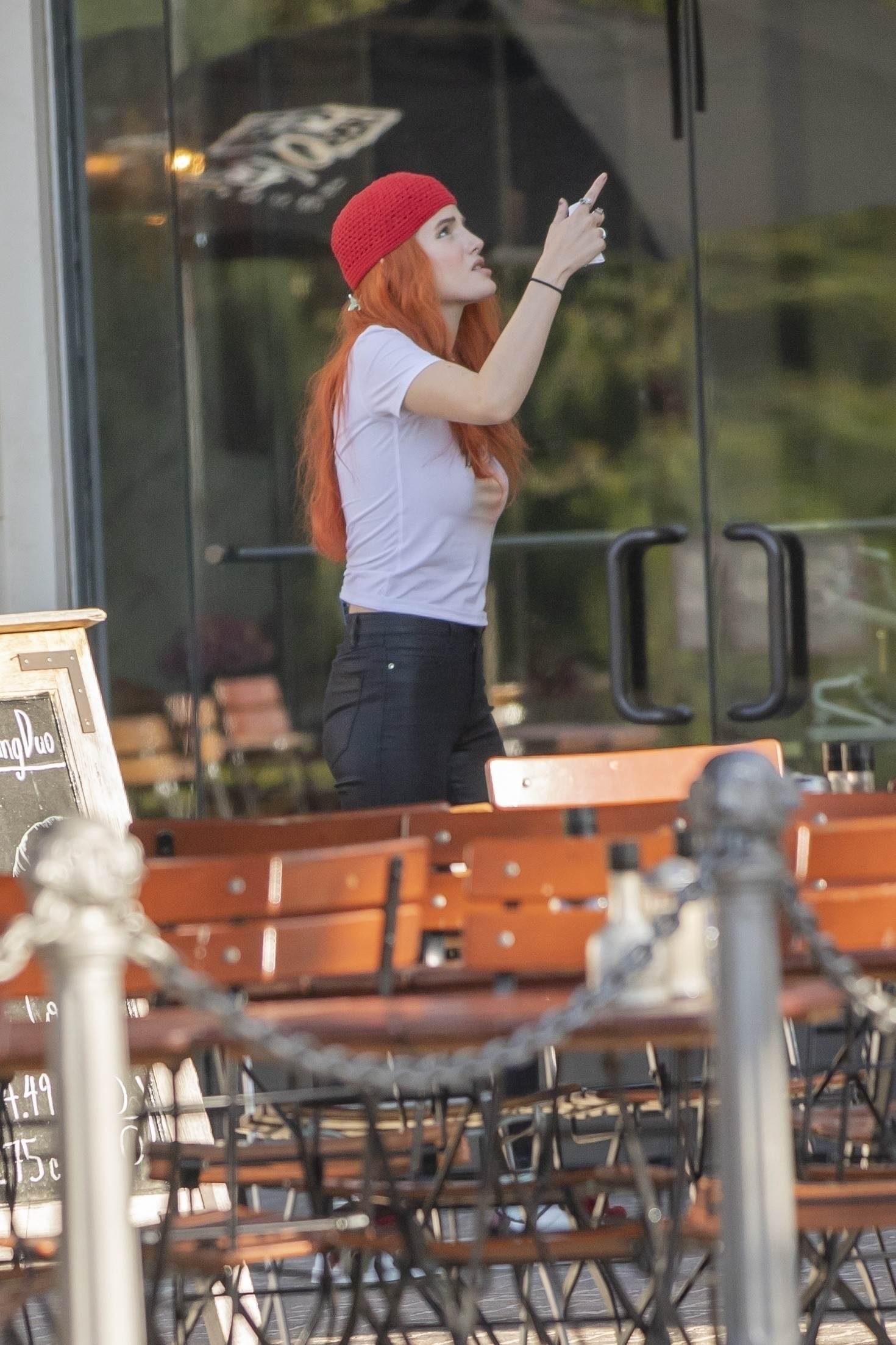 bellathornedaily_droppincash_set_sept18_285129.jpg