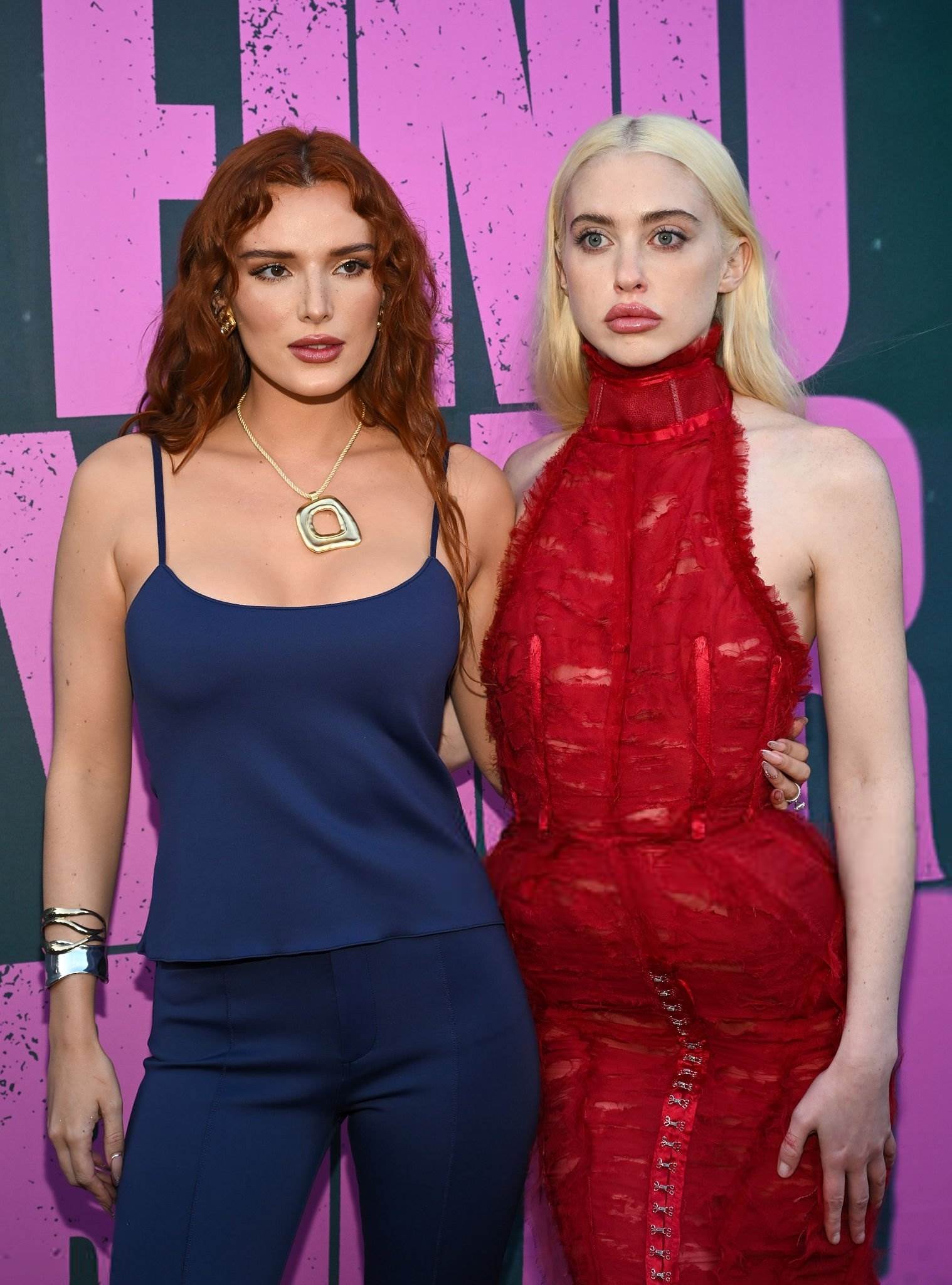 bellathornedaily_findyourfriendslapremiere_arrivals_287129.jpg