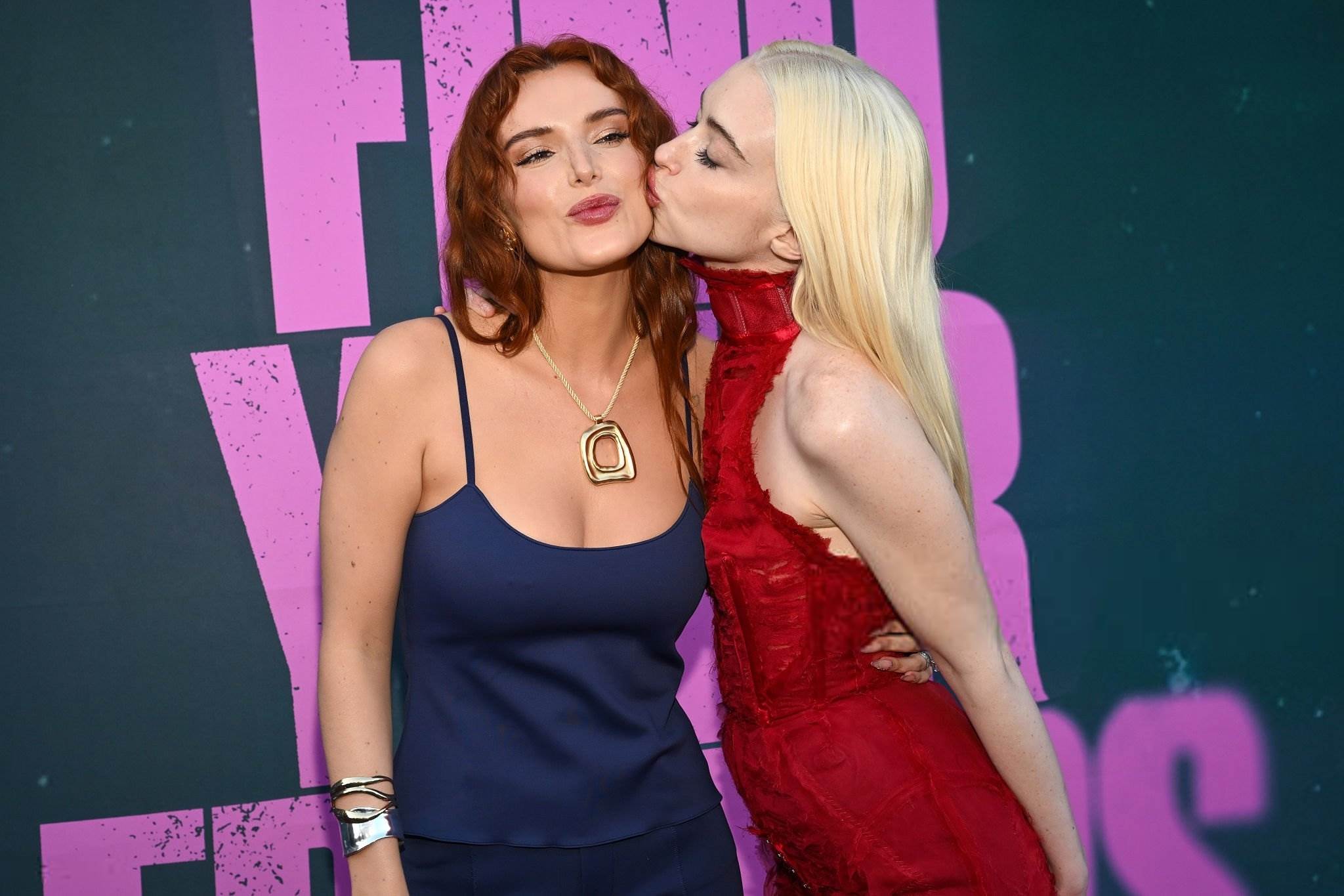 bellathornedaily_findyourfriendslapremiere_arrivals_287229.jpg