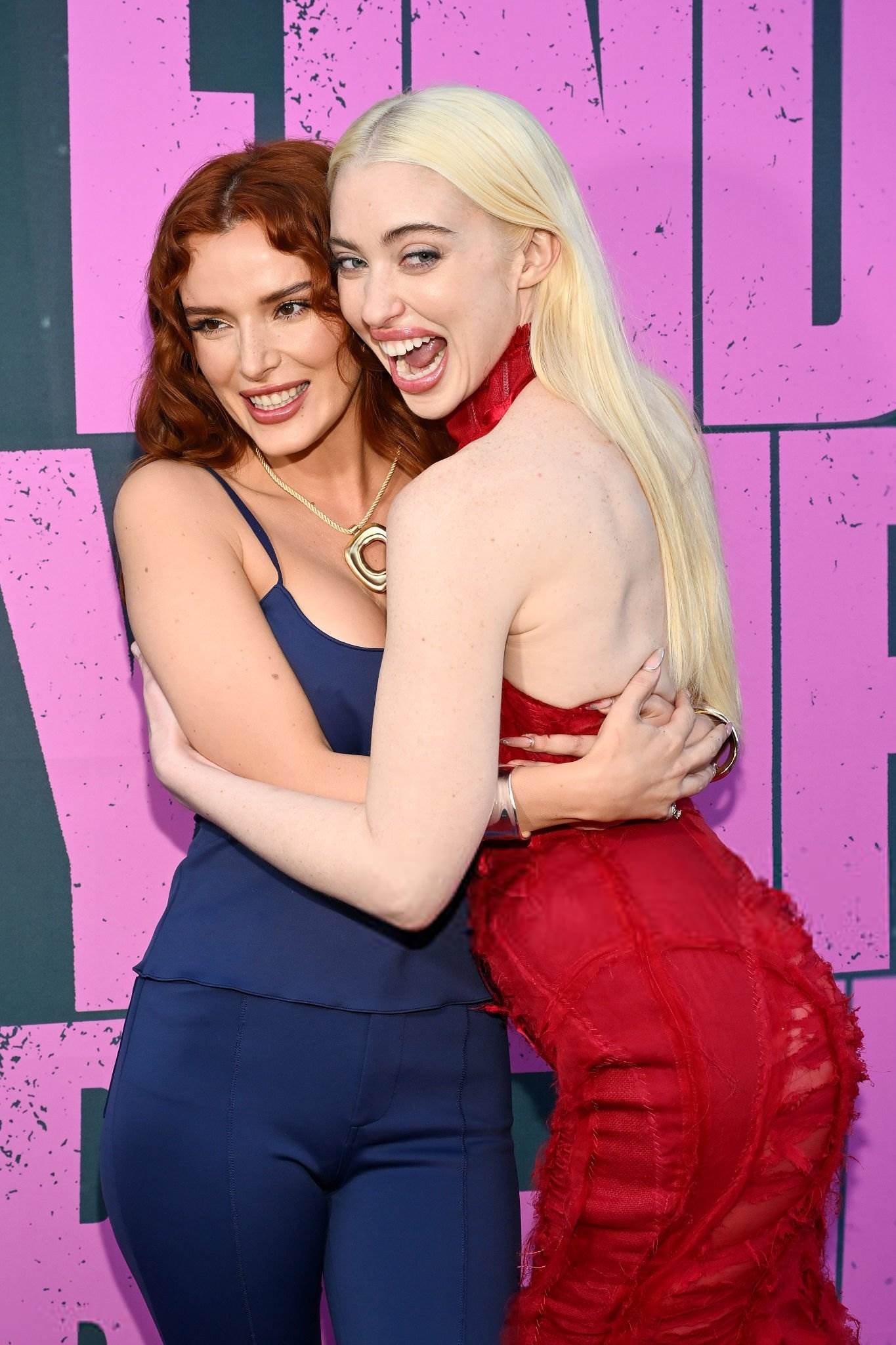 bellathornedaily_findyourfriendslapremiere_arrivals_287329.jpg