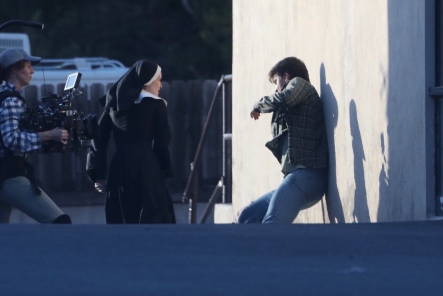 bellathornedaily_habit_filming_feb2020_281129.jpg bellathornedaily_habit_filming_feb2020_281129.jpg