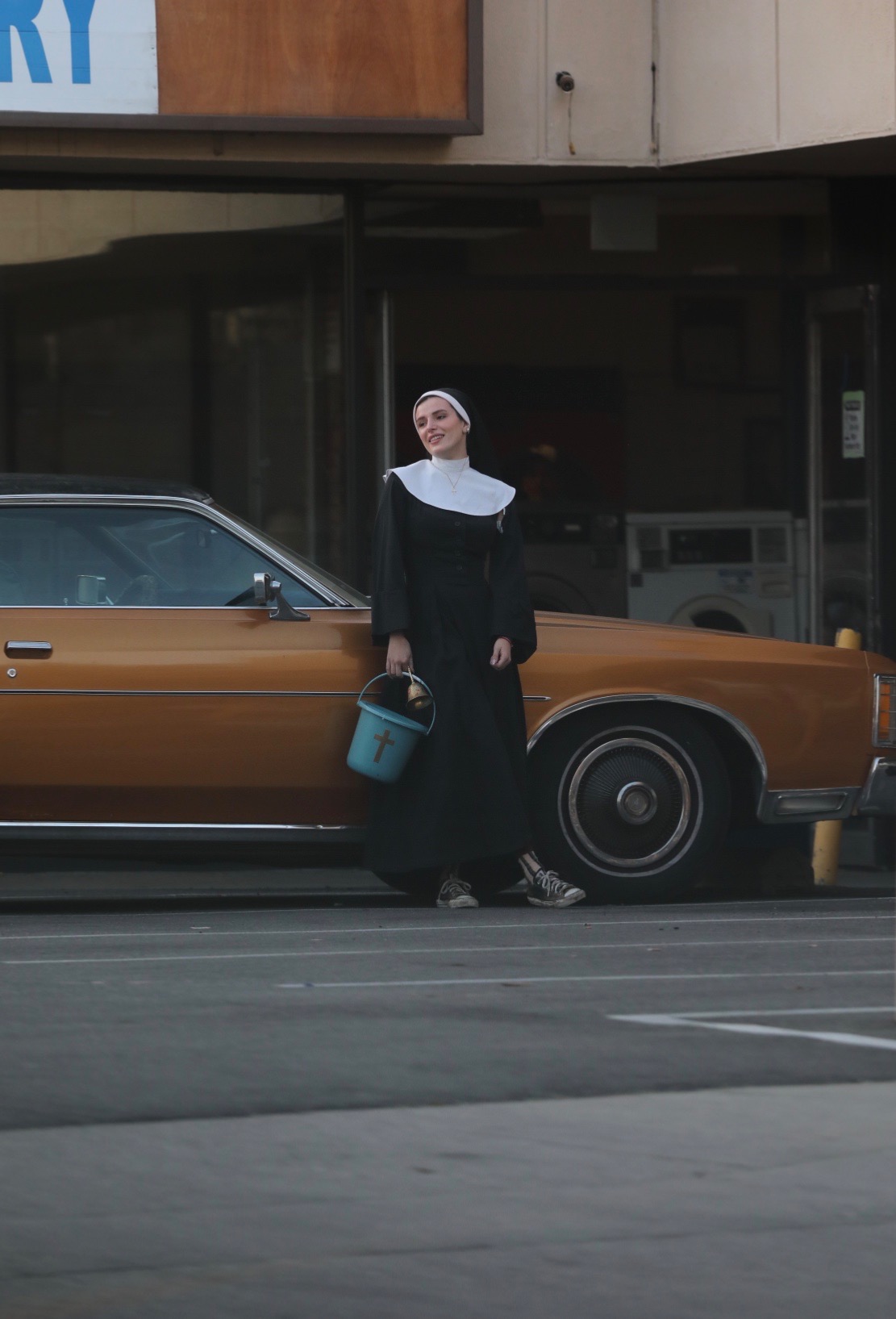 bellathornedaily_habit_filming_feb2020_281329.jpg