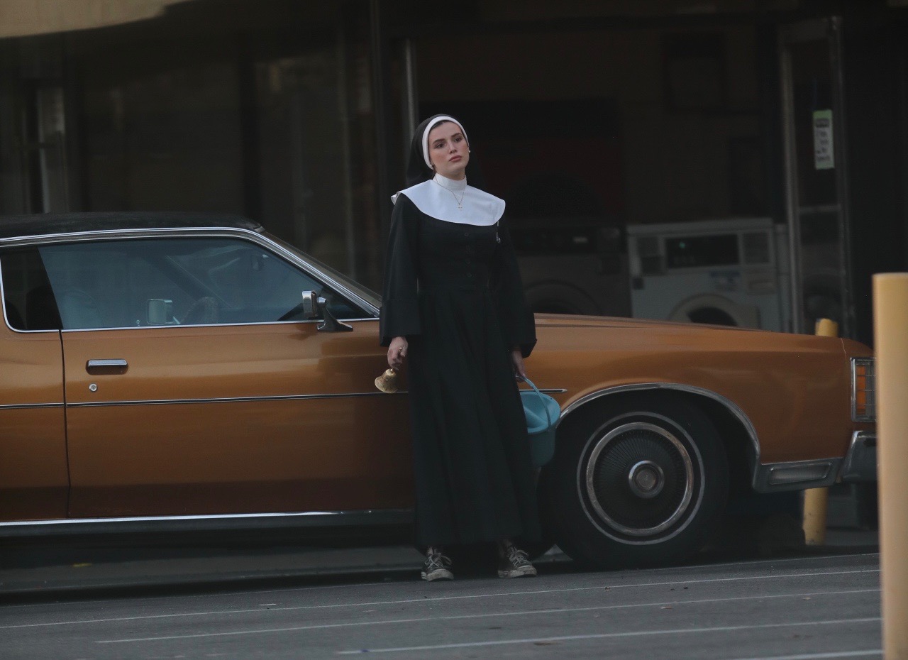 bellathornedaily_habit_filming_feb2020_28629.jpg