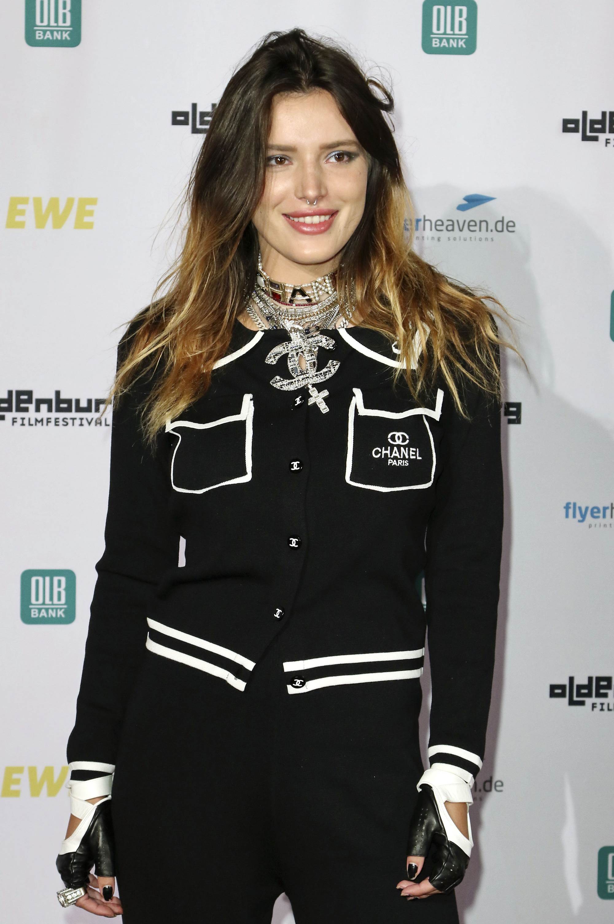 bellathornedaily_himherpremiere_germany_28429.jpg