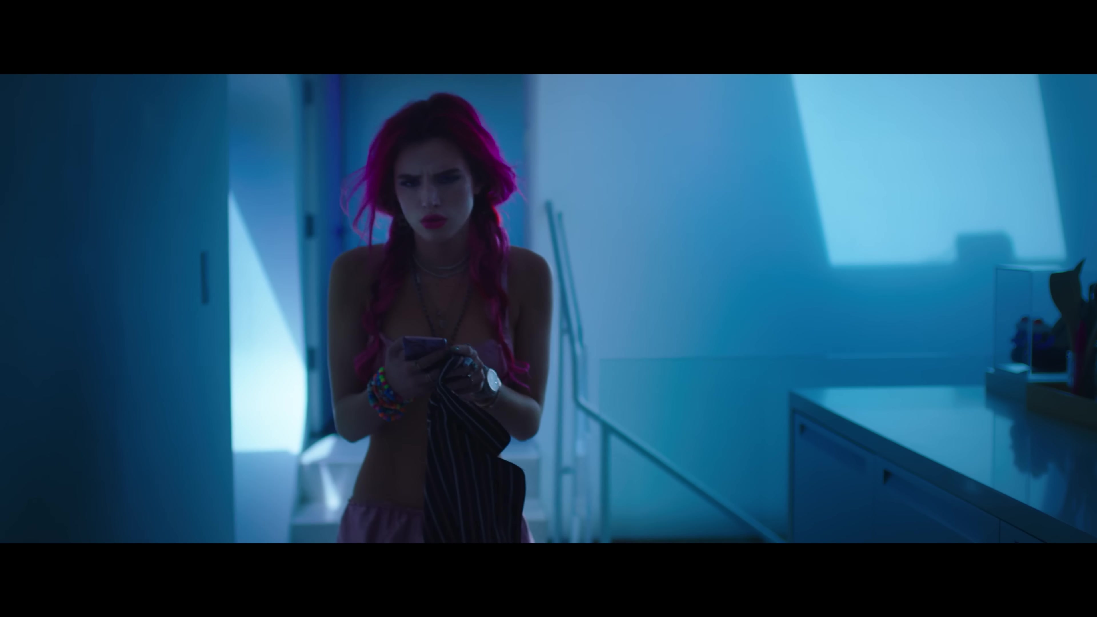bellathornedaily_justcall_mv_000026.jpg bellathornedaily_justcall_mv_000026.jpg