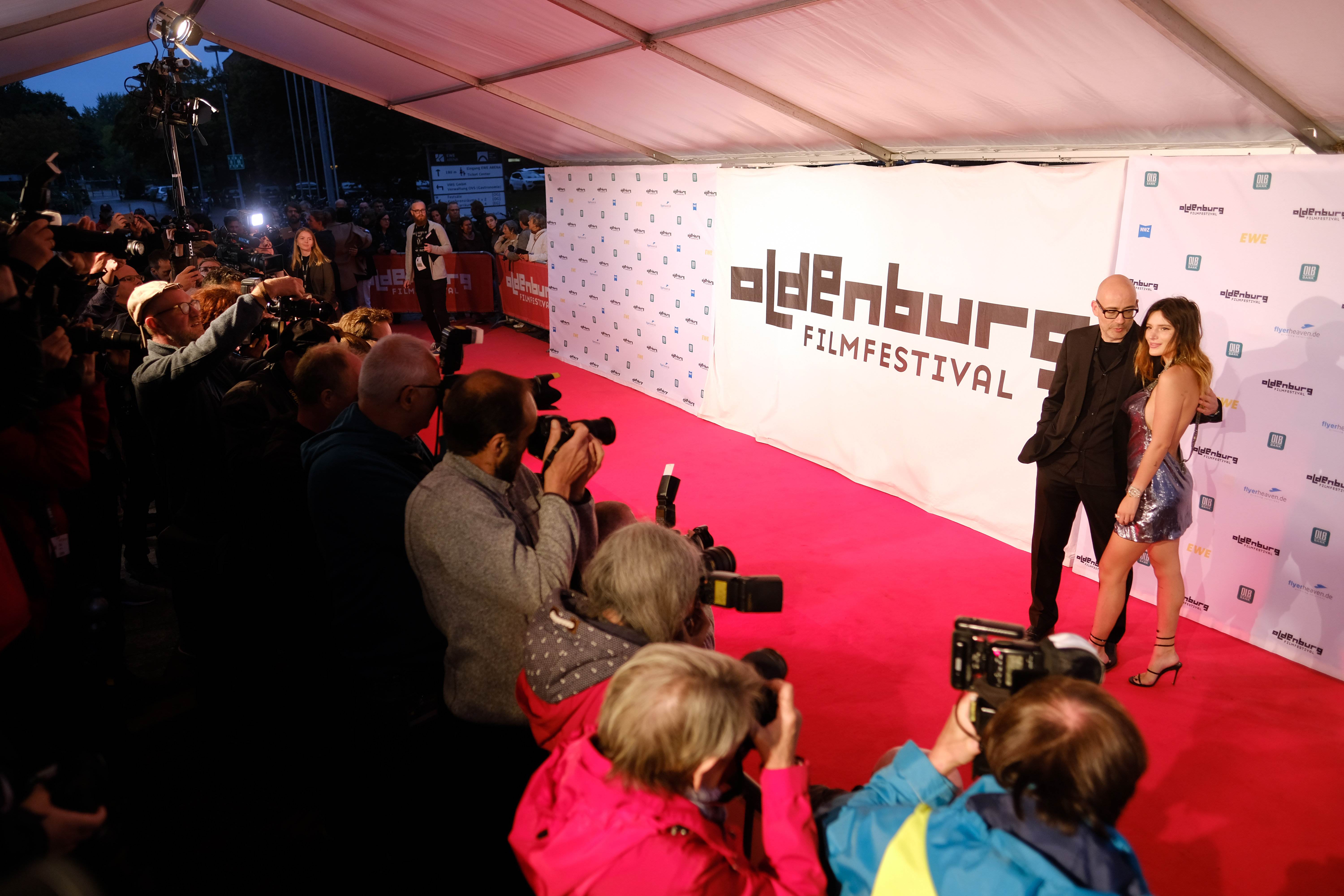 bellathornedaily_openingoldenburgffestival_281029.jpg