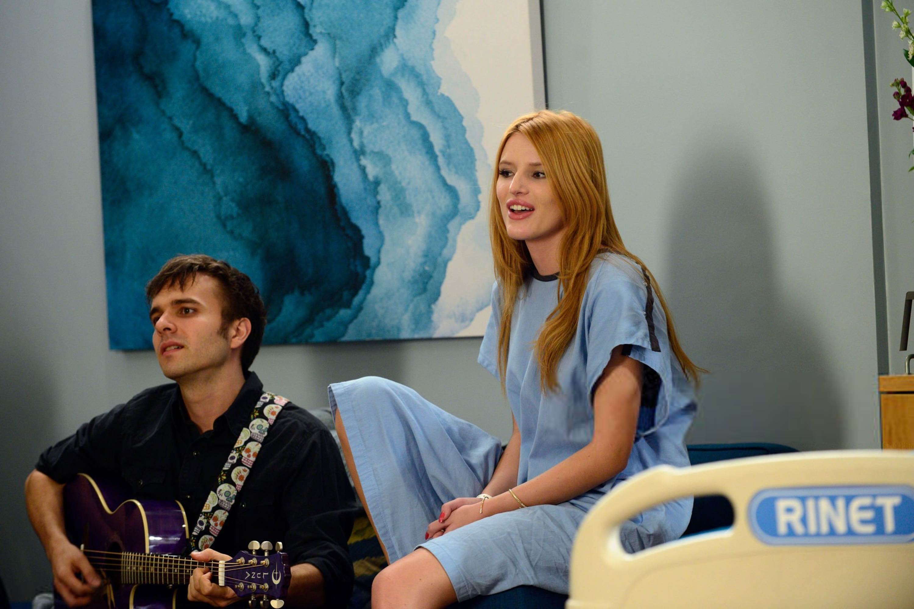 bellathornedaily_redbandsociety_1x09_stills_28129.jpg