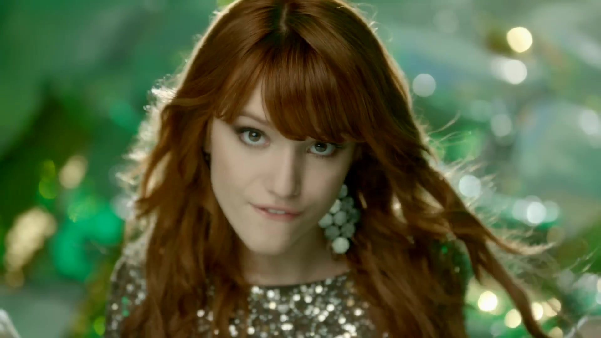 bellathornedaily_somethingtodancefor_ttylxox_mashup_mv_000070.jpg bellathornedaily_somethingtodancefor_ttylxox_mashup_mv_000070.jpg