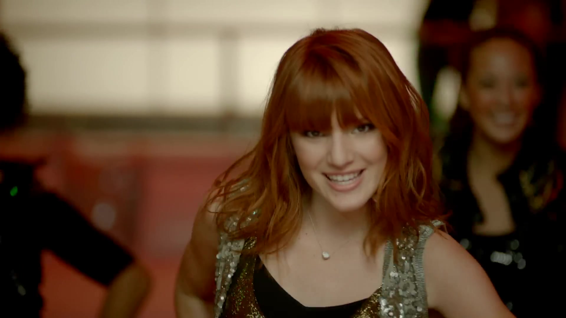 bellathornedaily_somethingtodancefor_ttylxox_mashup_mv_000094.jpg bellathornedaily_somethingtodancefor_ttylxox_mashup_mv_000094.jpg