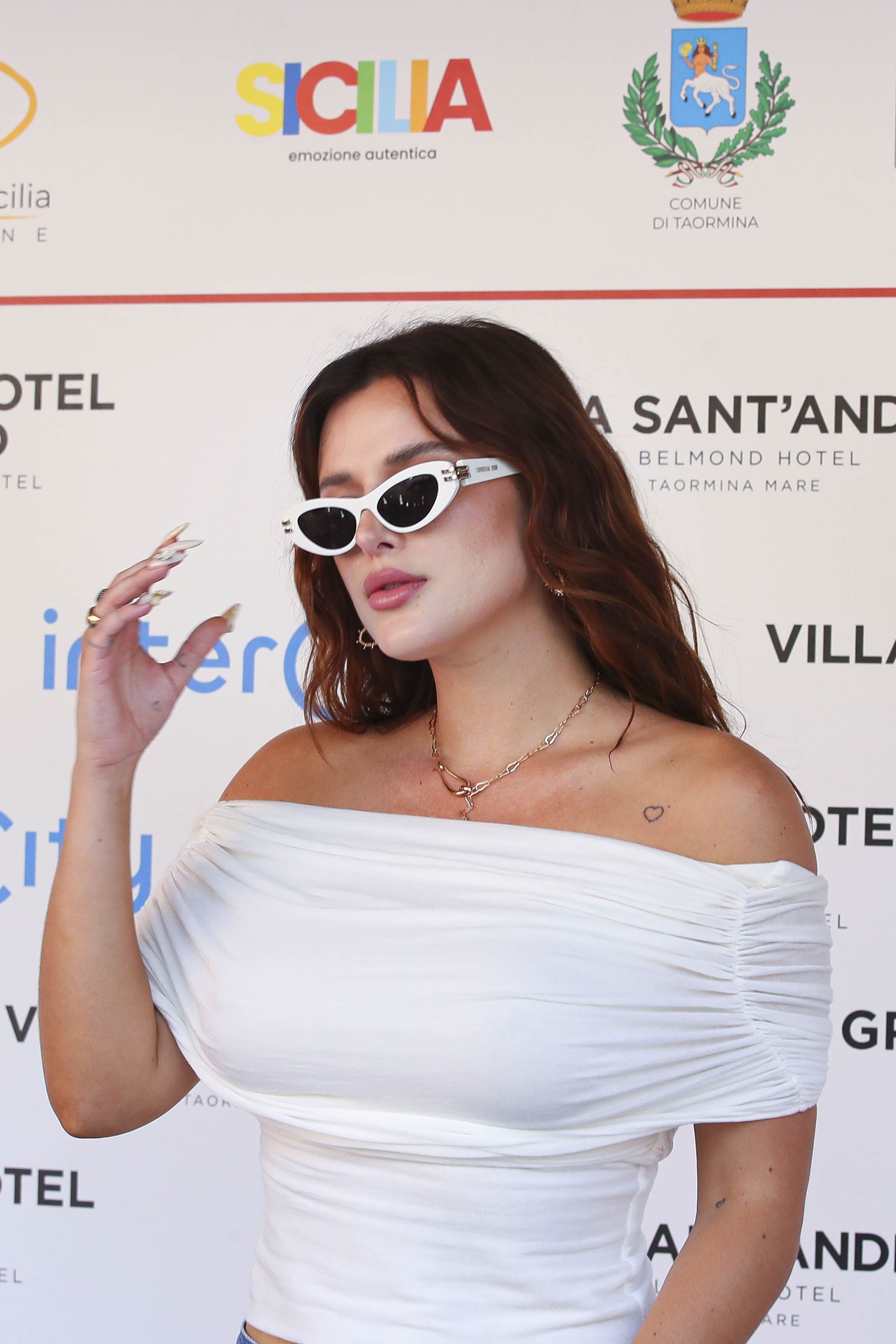 bellathornedaily_taorminaff_photocall_28229.jpg bellathornedaily_taorminaff_photocall_28229.jpg