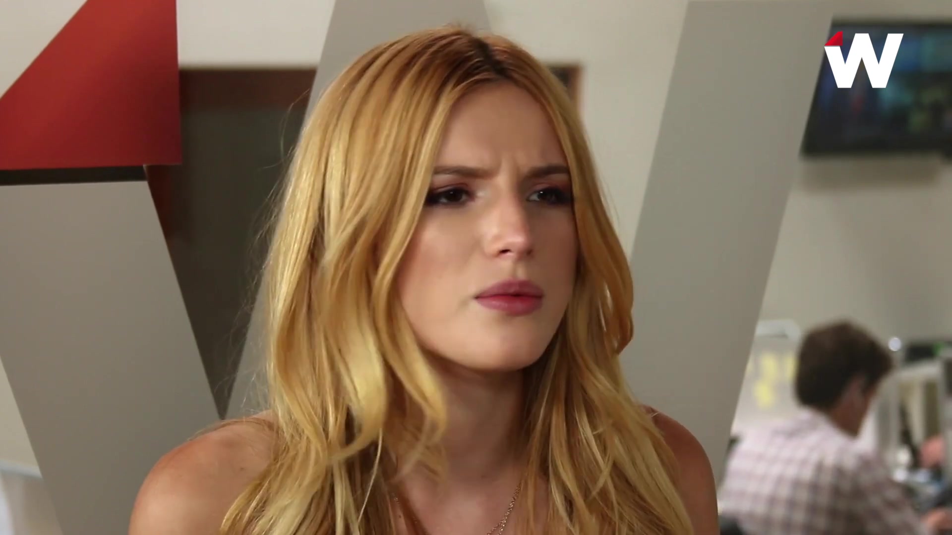 bellathornedaily_thewrap15_000052.jpg