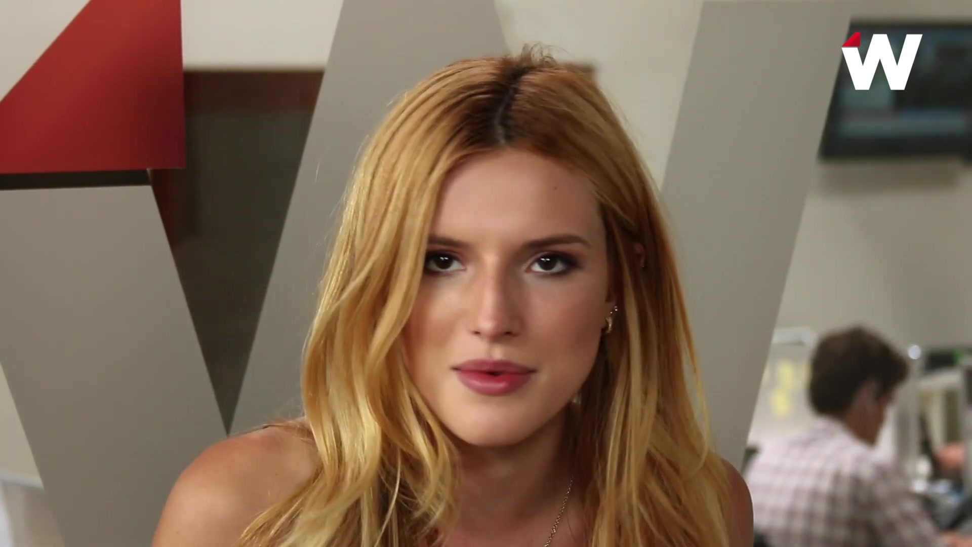 bellathornedaily_thewrap15_000097.jpg