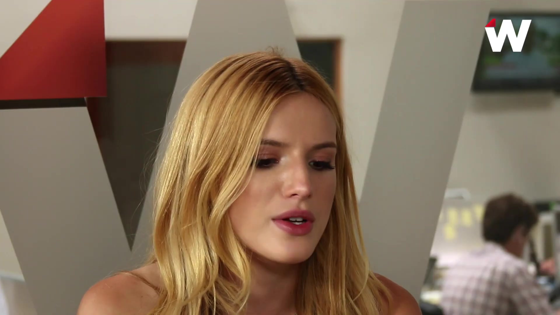 bellathornedaily_thewrap15_000152.jpg