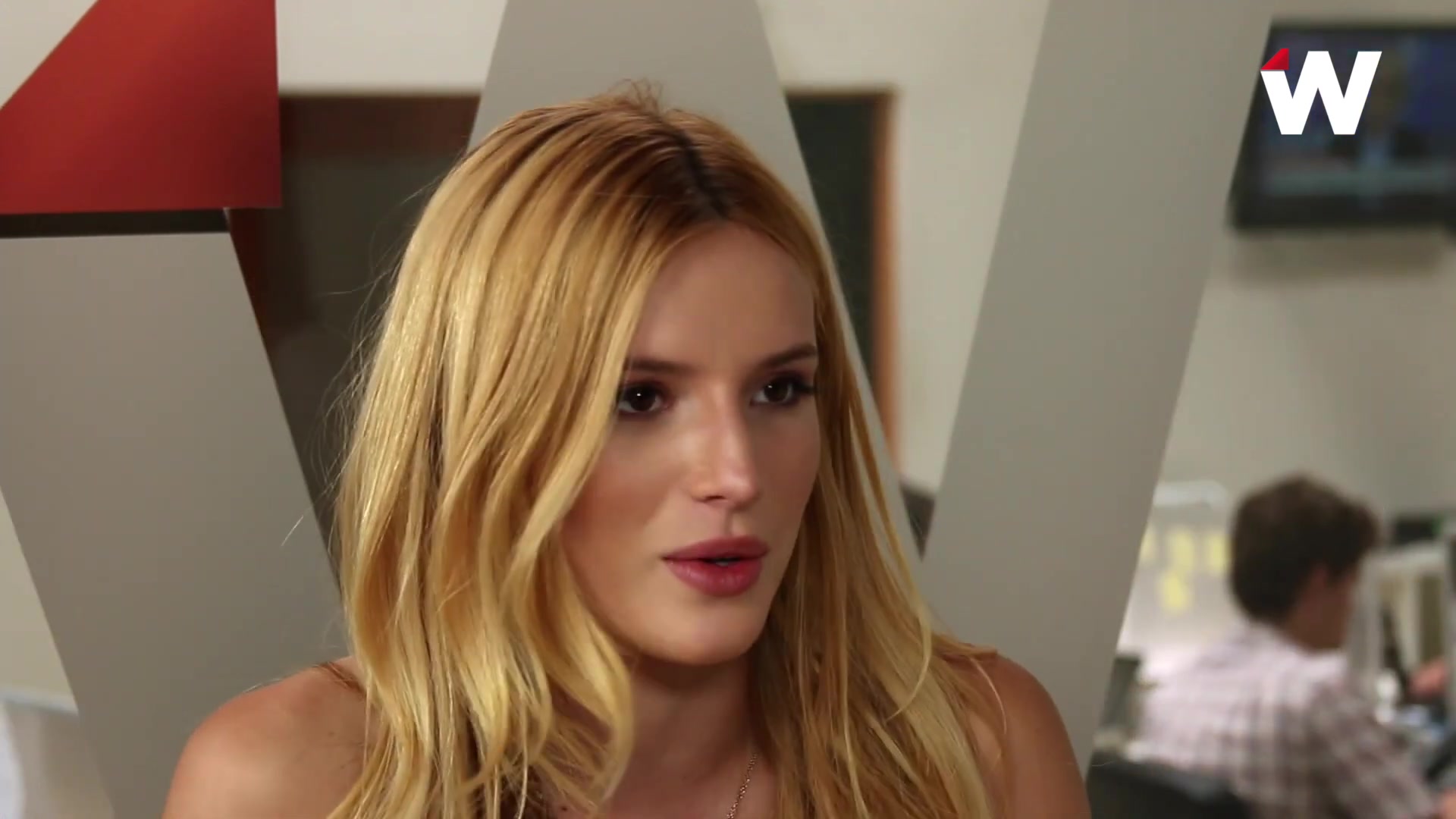 bellathornedaily_thewrap15_000180.jpg