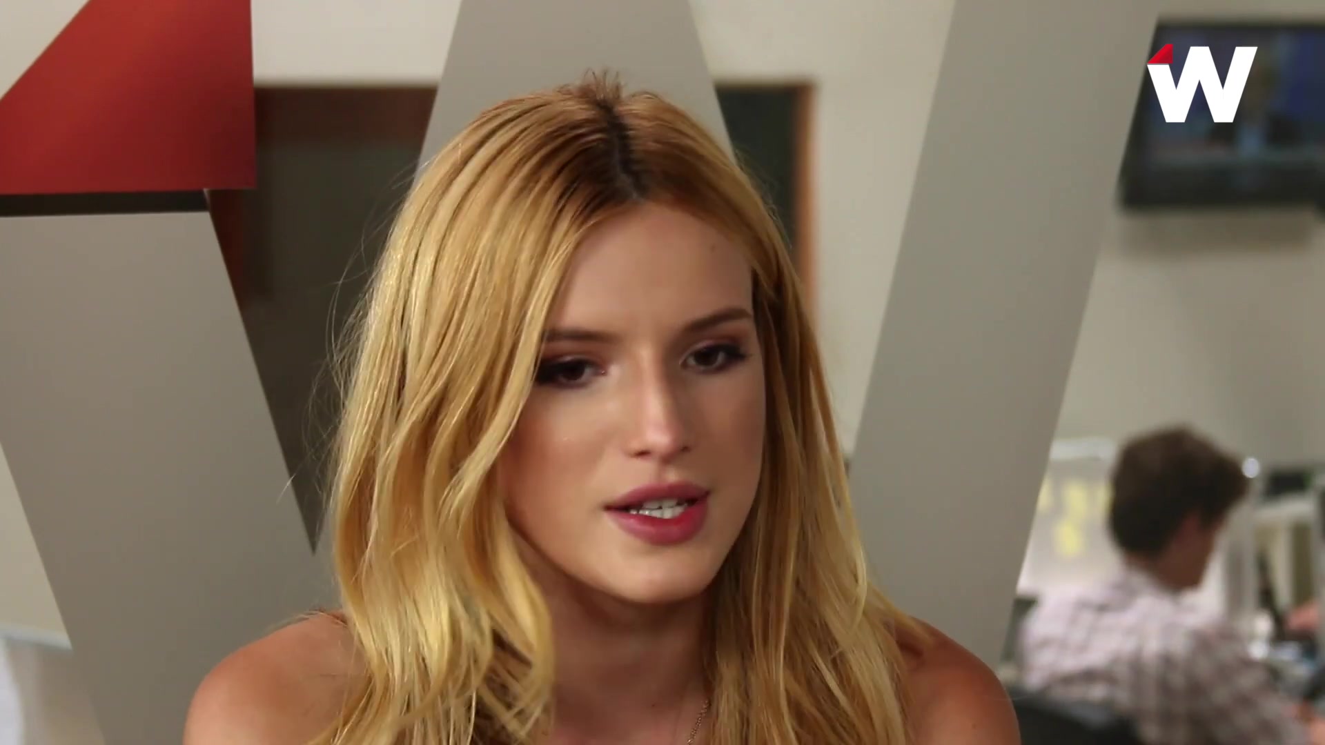 bellathornedaily_thewrap15_000188.jpg