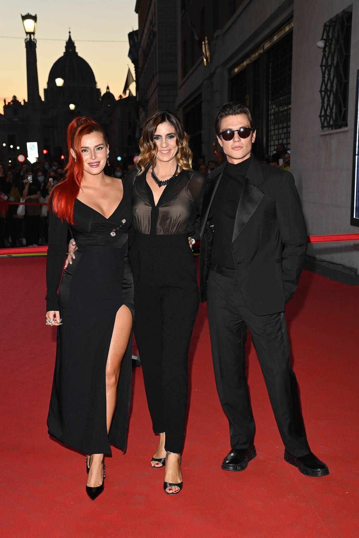 bellathornedaily_timeisup_premiere_redcarpet_rome_2810329.jpg
