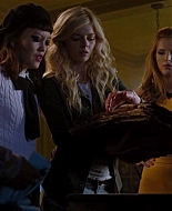 BellaScenes_TheBabysitter_BTD_0477.jpg