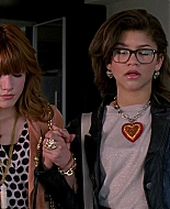 Frenemies_2012_1080p_BTD_007543.jpg