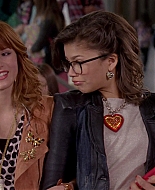 Frenemies_2012_1080p_BTD_007732.jpg