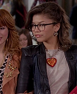 Frenemies_2012_1080p_BTD_007733.jpg