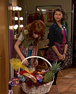 Good_Luck_Charlie_S02E13_1080p_BTD_001249.jpg