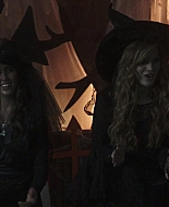 Mostly_Ghostly_Have_You_Met_My_Ghoulfriend_1080p_BluRay_BTD_009289.jpg