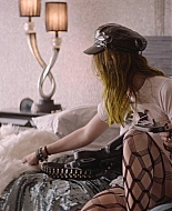 Paradise_City_2021_S01E01_1080p_BTD_001596.jpg
