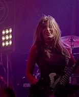 Paradise_City_2021_S01E01_1080p_BTD_004236.jpg