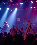 Paradise_City_2021_S01E01_1080p_BTD_004401.jpg